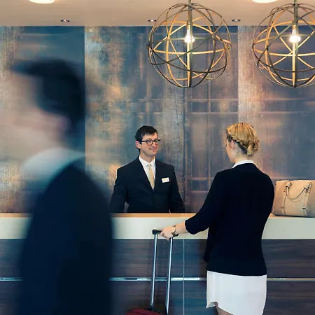 Mercure Holland House 酒店 4*