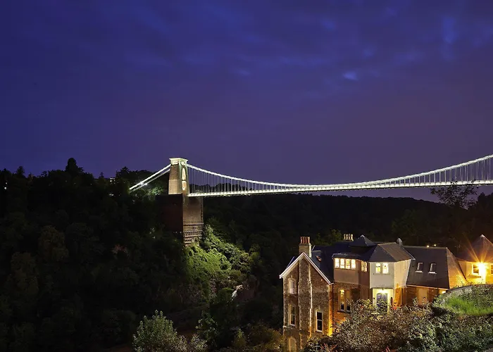 Mercure Holland House Hotell 4*