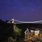Mercure Holland House Hotel 4*