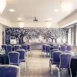 Mercure Holland House 4*