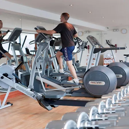 Mercure Holland House Hotel 4*