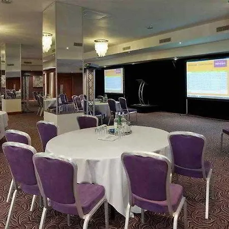 Mercure Holland House Hotel 4*