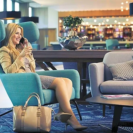 Mercure Holland House 4*