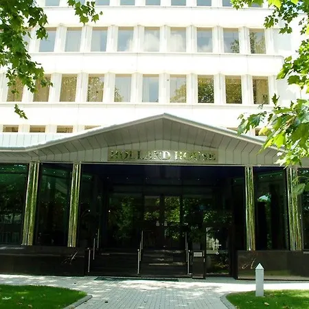 Mercure Holland House 4*