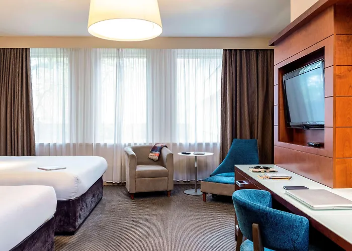 Mercure Holland House Hotel 4*