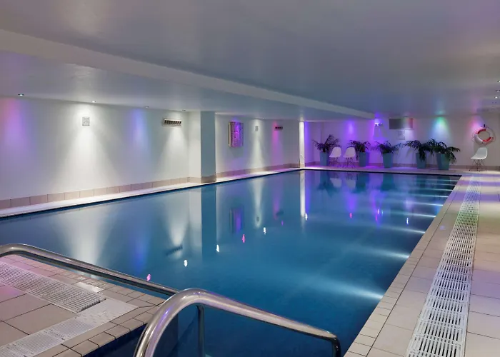 Mercure Holland House 4* Bristol