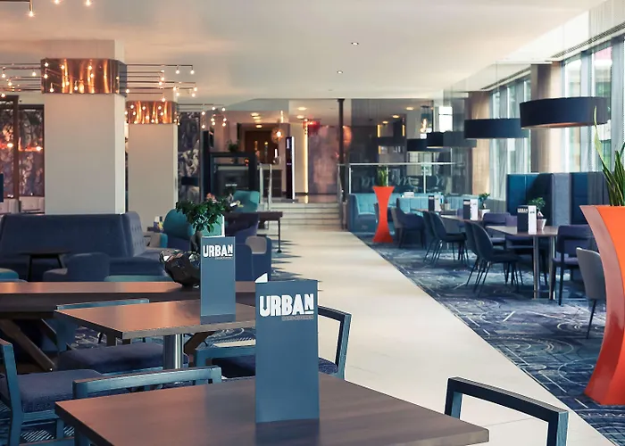 Mercure Holland House 4*