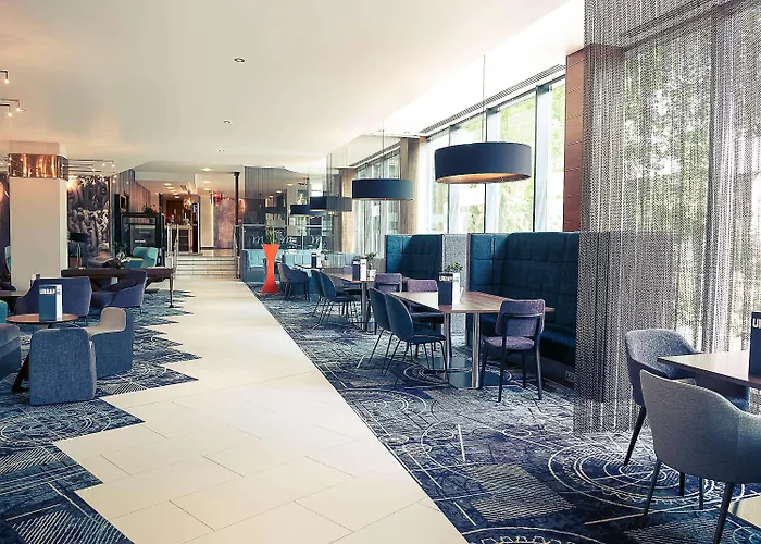 Mercure Holland House 4*