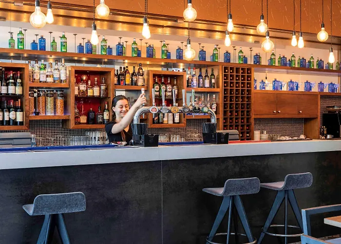 Mercure Holland House 4* Bristol