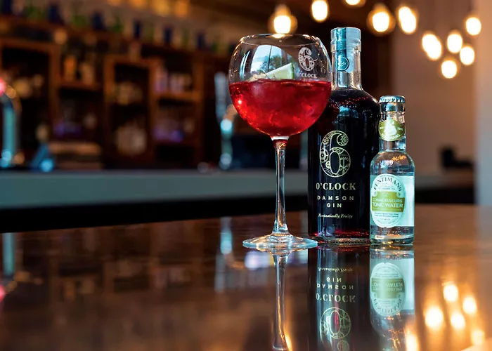 Mercure Holland House 4* Bristol