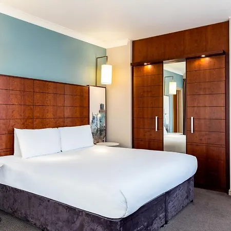 Mercure Holland House