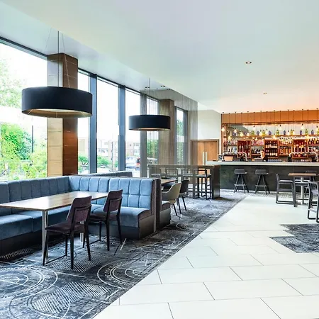 Mercure Holland House מלון