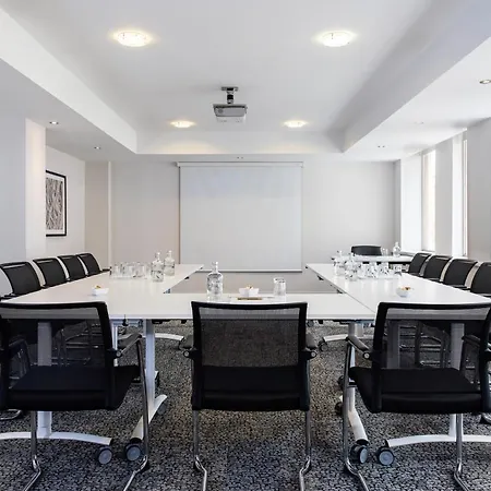 Mercure Holland House מלון