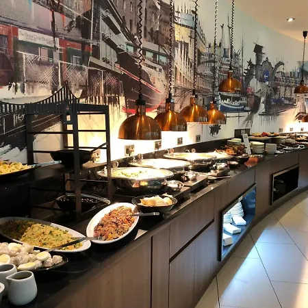 Mercure Holland House Szálloda