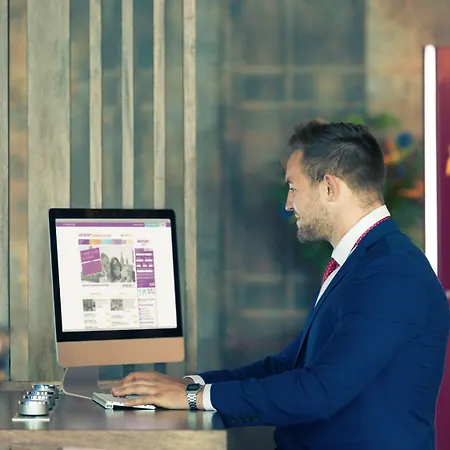 Szálloda Mercure Holland House 4*