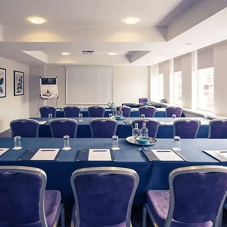 Mercure Holland House Szálloda